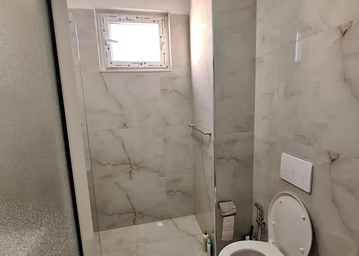 Albania Cozy & Affordable Near Center Lägenhet Tirana