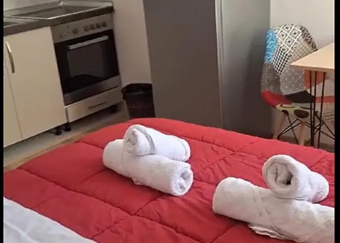 Albania Cozy & Affordable Near Center Lägenhet Tirana